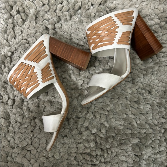 1. State Rexana slide sandals. White and Brown. Size 7 1/2. - Picture 3 of 6